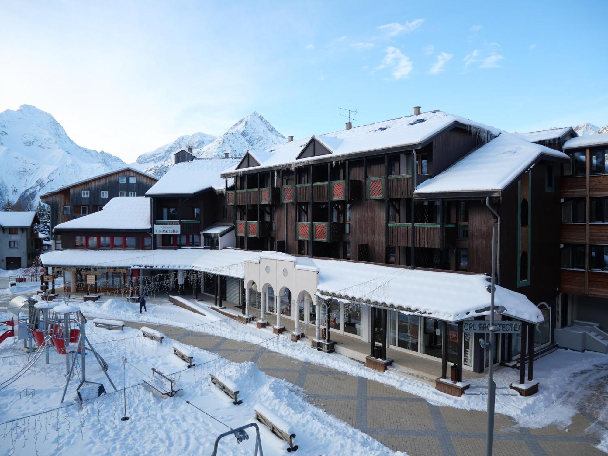Travelski Home Classic - Residence La Muzelle Ле дез Альп Экстерьер фото